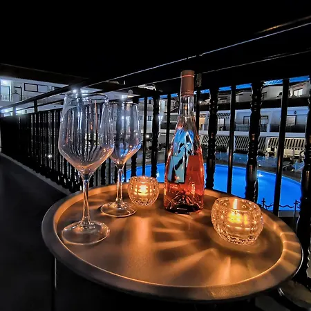 Daire Pearl Cristianos - Pool, Fibre Net, Tv Channels, Calm Atmosphere