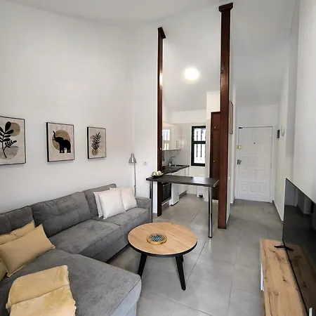 דירה Pearl Cristianos - Ac, Pool, Fibre Net, Tv Channels, Calm Atmosphere