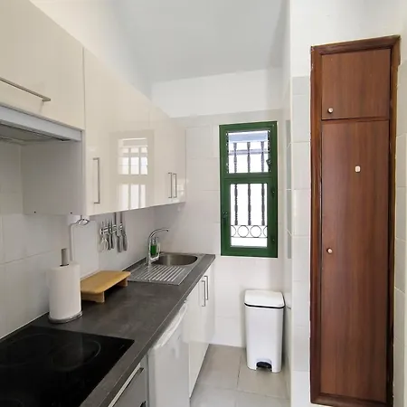 Pearl Cristianos - Pool, Fibre Net, Tv Channels, Calm Atmosphere アパート *