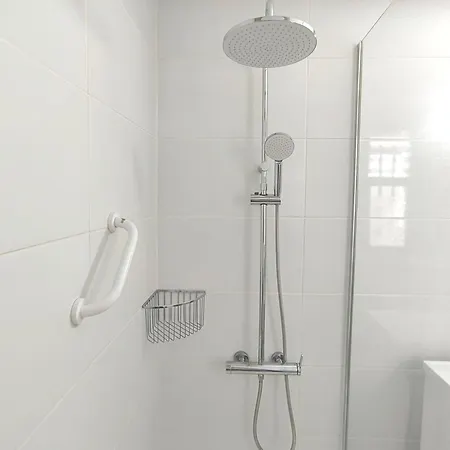 Pearl Cristianos - Pool, Fibre Net, Tv Channels, Calm Atmosphere アパート ロスクリスティアーノス