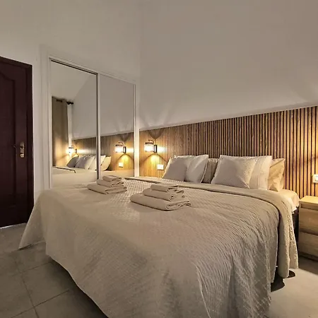 Pearl Cristianos - Pool, Fibre Net, Tv Channels, Calm Atmosphere Апартаменты *