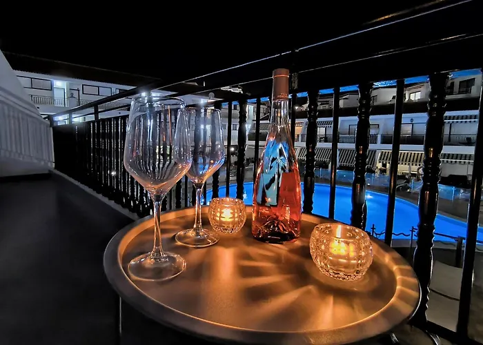 Apartment Pearl Cristianos - Ac, Pool, Fibre Net, Tv Channels, Calm Atmosphere