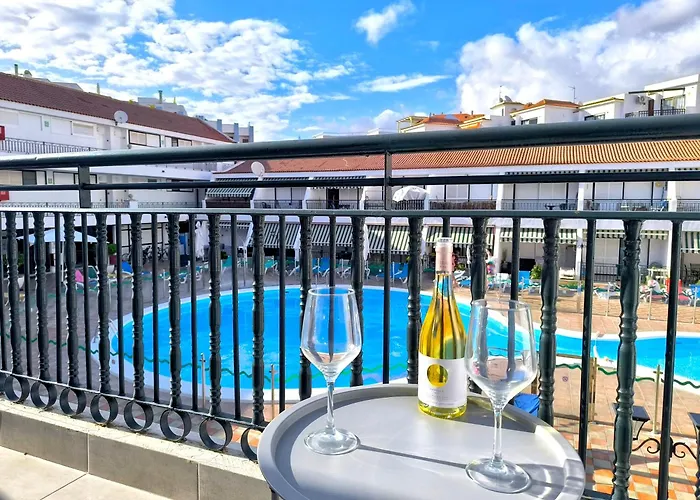 Apartment Pearl Cristianos - Ac, Pool, Fibre Net, Tv Channels, Calm Atmosphere