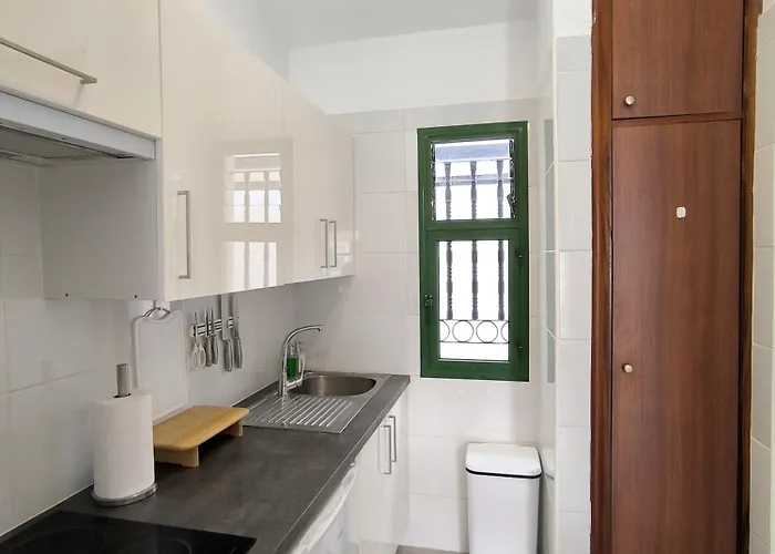 Pearl Cristianos - Ac, Pool, Fibre Net, Tv Channels, Calm Atmosphere Apartment *