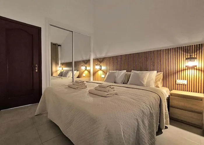 Pearl Cristianos - Ac, Pool, Fibre Net, Tv Channels, Calm Atmosphere Apartmán *